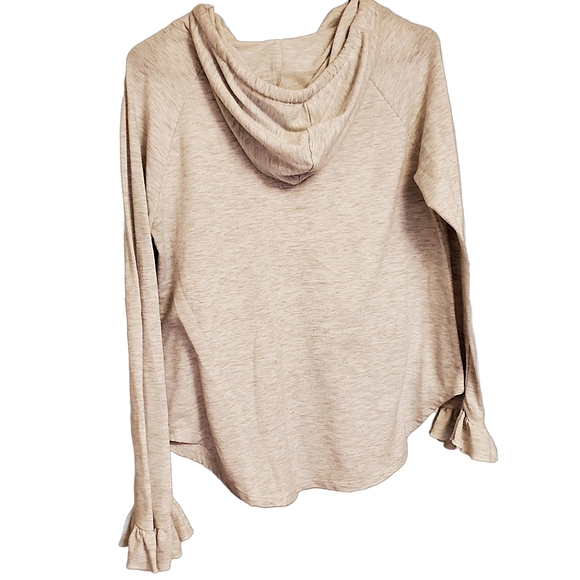 Small Ruffled Long Sleeve Top With Hood - Picture 3 of 3